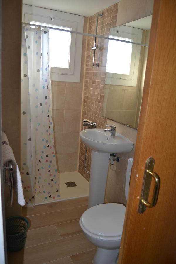 Hostal Casa Torrent Canet De Mar Ngoại thất bức ảnh