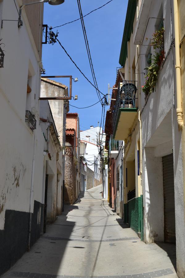 Hostal Casa Torrent Canet De Mar Ngoại thất bức ảnh