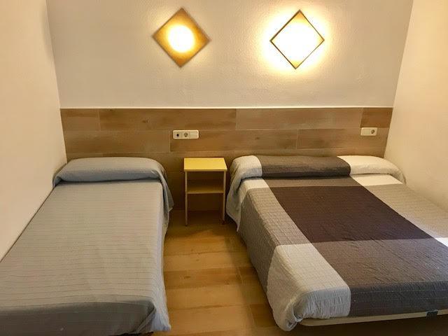 Hostal Casa Torrent Canet De Mar Ngoại thất bức ảnh